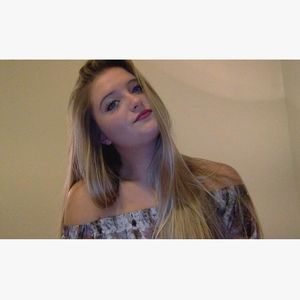 Meet your Posher, Sloane